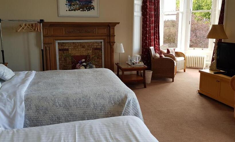 Семейный Номер, Arden House   Rooms With Continental Breakfast