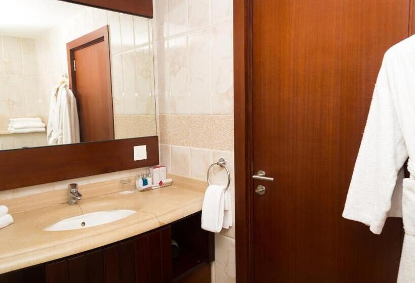 اتاق لوکس با تخت بزرگ, Du Golfe