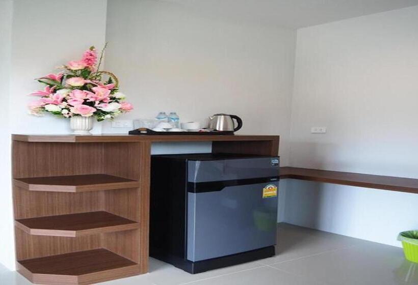 4인용 스탠다드 룸, Friendly Hotel Krabi