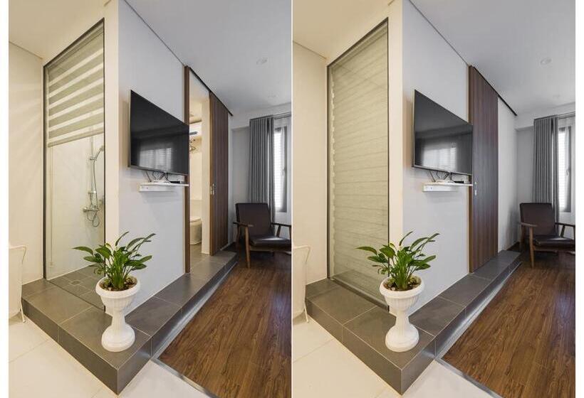 استودیوی سوپریور, Narcissus Hotel & Apartment