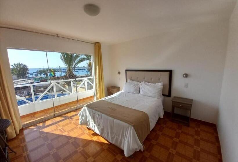 اتاق استاندارد با چشم‌انداز دریا, Hostal Los Frayles