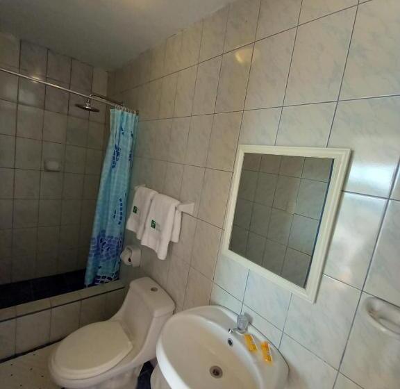 اتاق استاندارد با چشم‌انداز دریا, Hostal Los Frayles