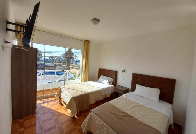 اتاق استاندارد با چشم‌انداز دریا, Hostal Los Frayles