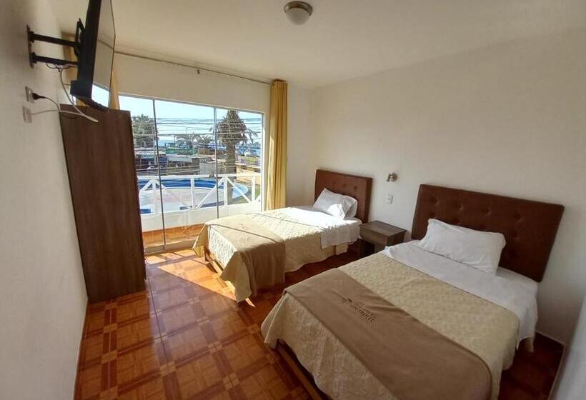 اتاق استاندارد با چشم‌انداز دریا, Hostal Los Frayles