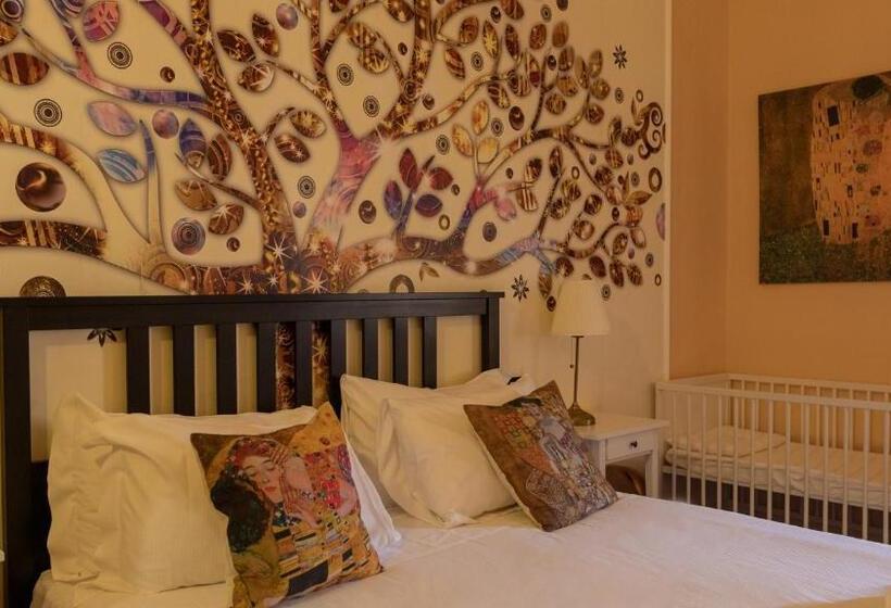 اتاق استاندارد با سرویس بهداشتی مشترک, Central City Genova