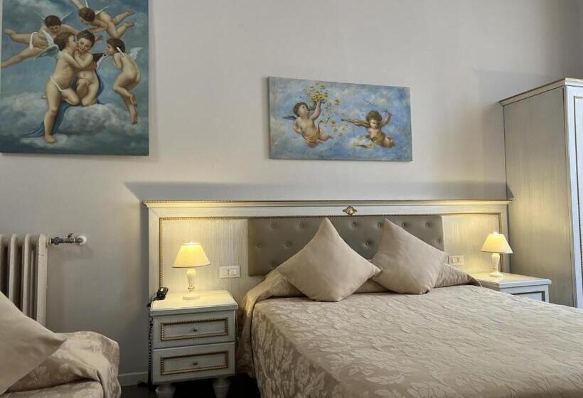 اتاق سوپریور سه تخته, Genova Liberty