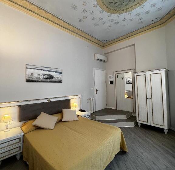 اتاق سوپریور, Genova Liberty