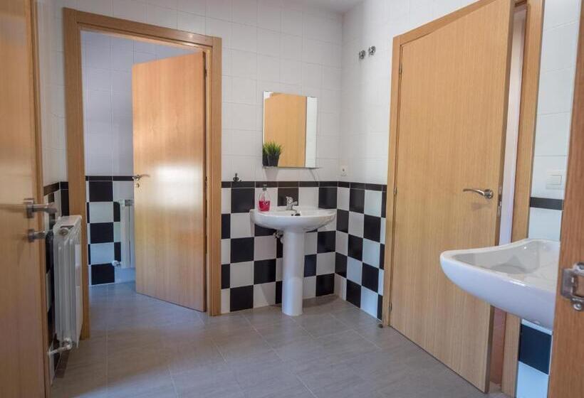 标准单人间, Albergue De Prioro