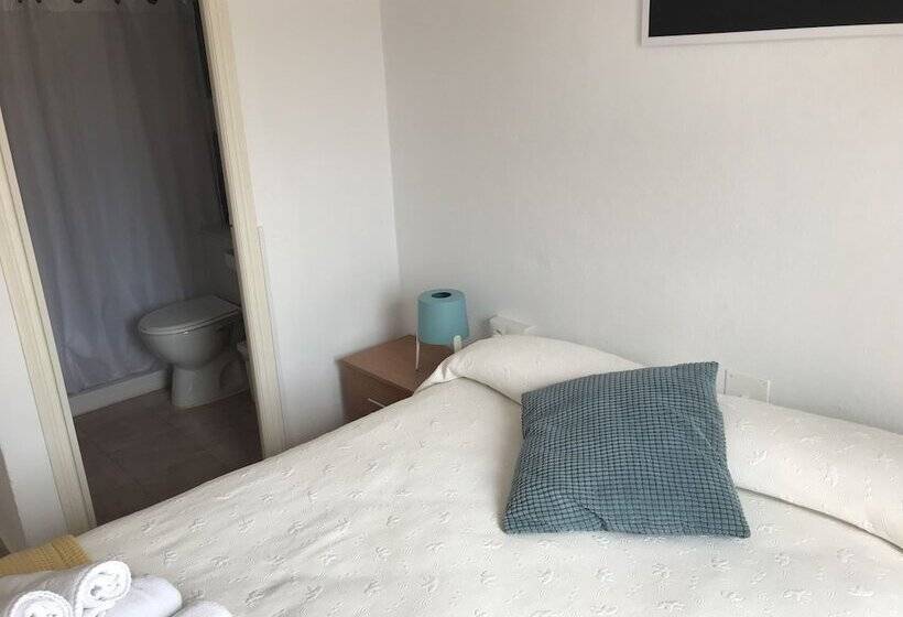 اتاق استاندارد, Hostal Restaurante Tarín