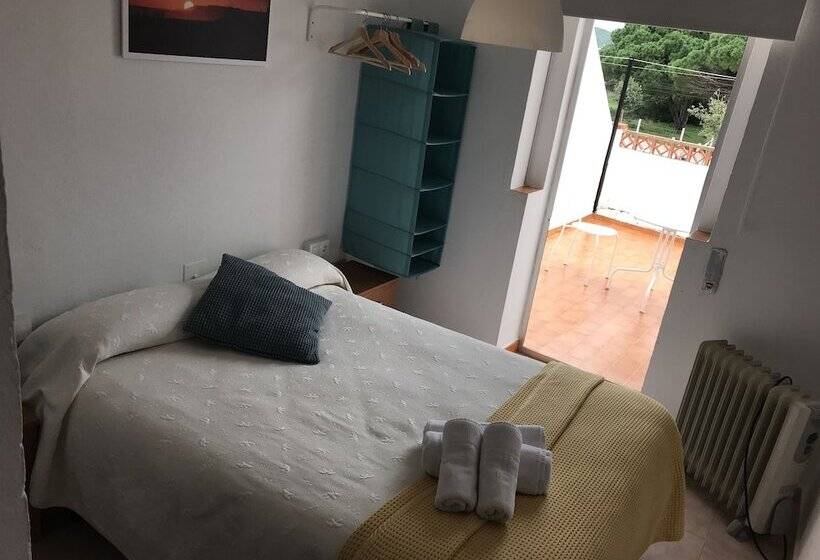 اتاق استاندارد, Hostal Restaurante Tarín