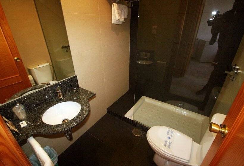 اتاق استاندارد, Hostal Sol Bahía San José