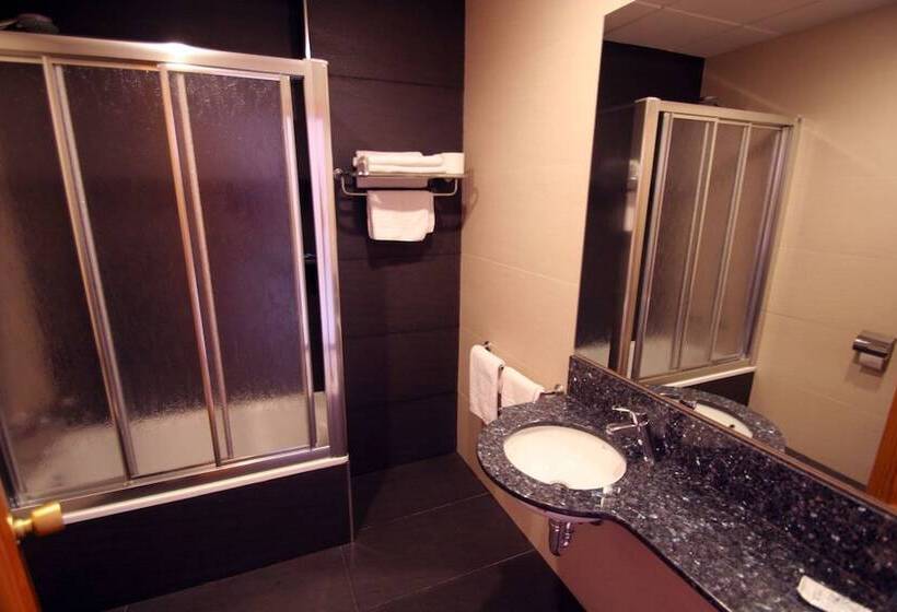 اتاق استاندارد, Hostal Sol Bahía San José