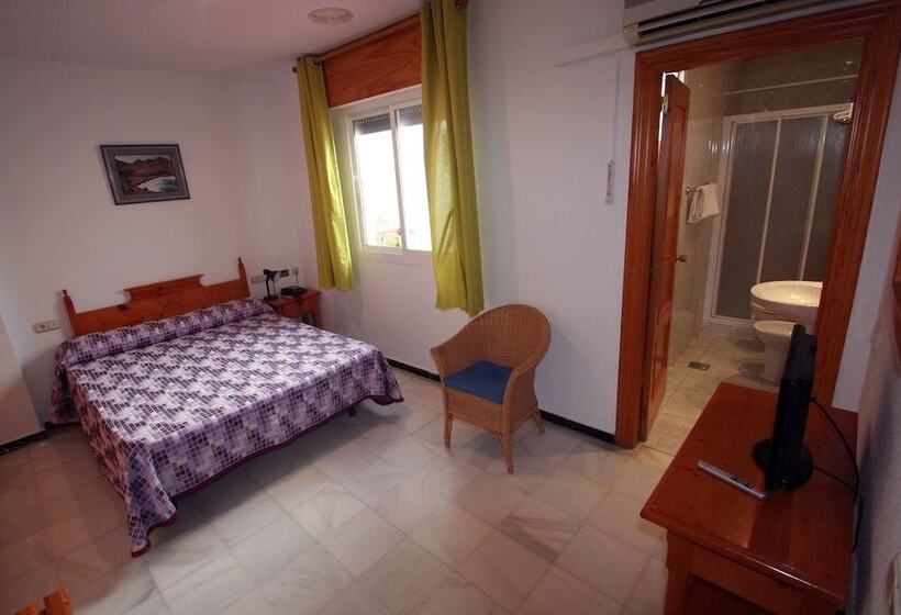 اتاق استاندارد, Hostal Sol Bahía San José