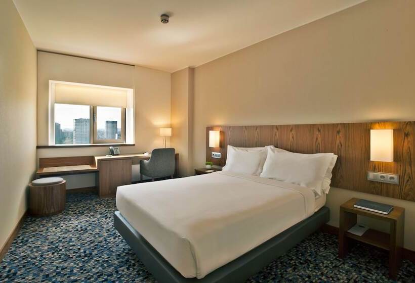 اتاق استاندارد با چشم‌انداز شهر, Ramada By Wyndham Lisbon