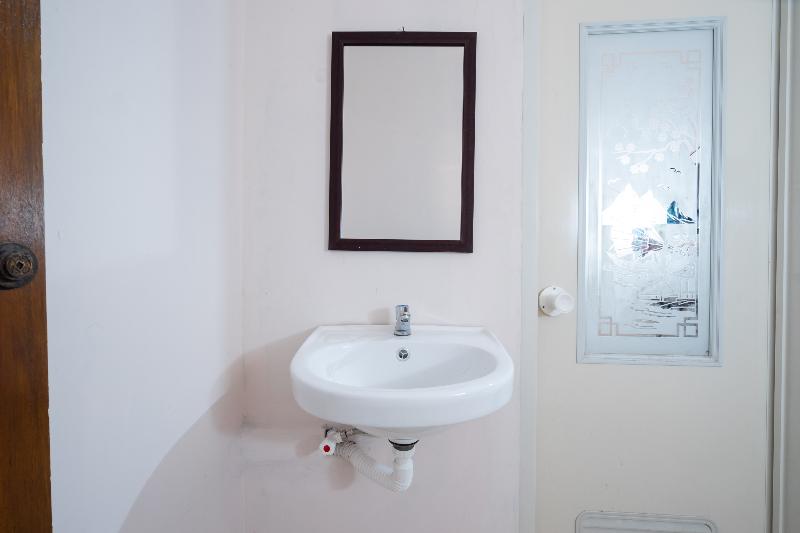 اتاق استاندارد یک نفره, Ramada By Wyndham Lisbon