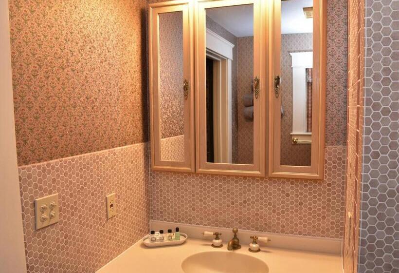 اتاق لوکس, Grand Colonial Bed And Breakfast