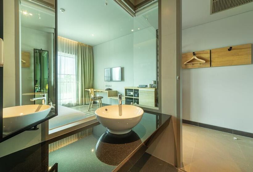 اتاق سوپریور, Aisana Hotel Korat