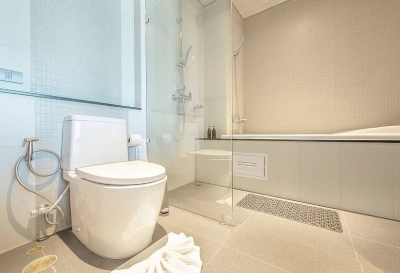 اتاق لوکس, Aisana Hotel Korat