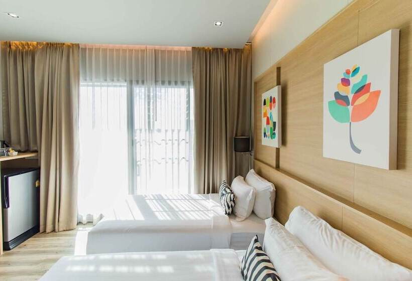 استودیوی استاندارد, Aisana Hotel Korat