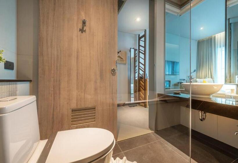 اتاق لوکس, Aisana Hotel Korat