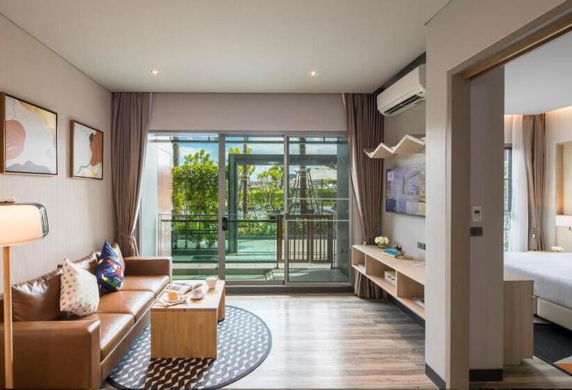 استودیو استاندارد با تراس, Aisana Hotel Korat
