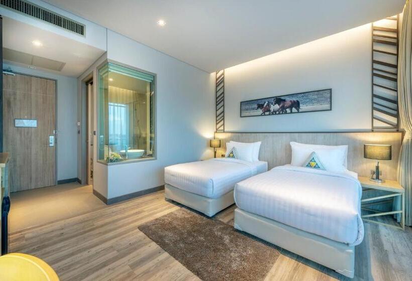 اتاق لوکس, Aisana Hotel Korat