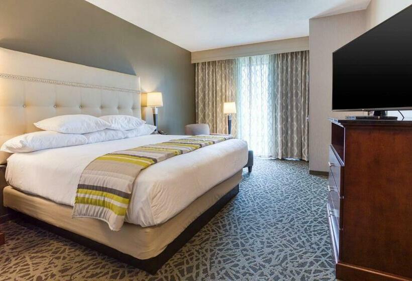 Студио Стандарт Кровать Кинг, Drury Inn & Suites Cincinnati Northeast Mason