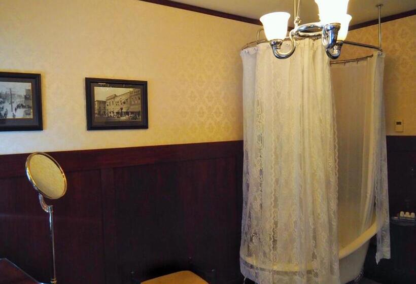 اتاق لوکس, Lady Geneva Bed & Breakfast