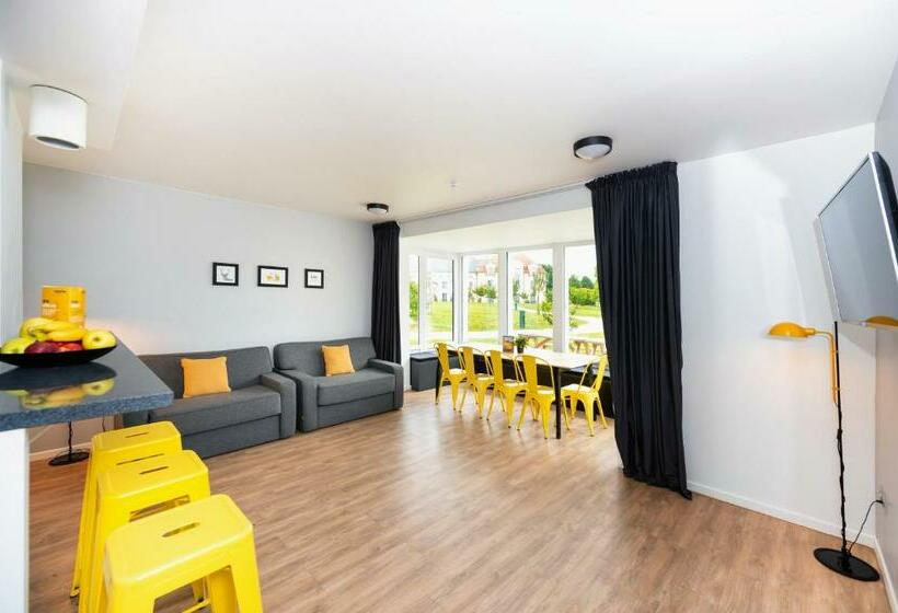 ویلای 4 خوابه, Staycity Aparthotels Near Disneyland Paris