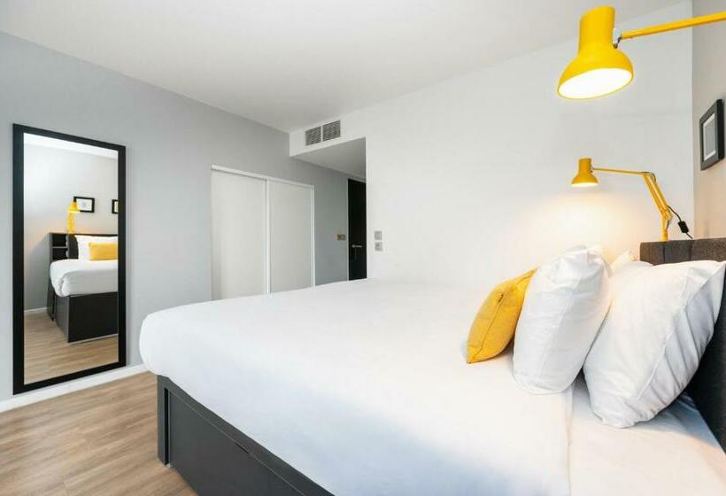ویلای 4 خوابه, Staycity Aparthotels Near Disneyland Paris