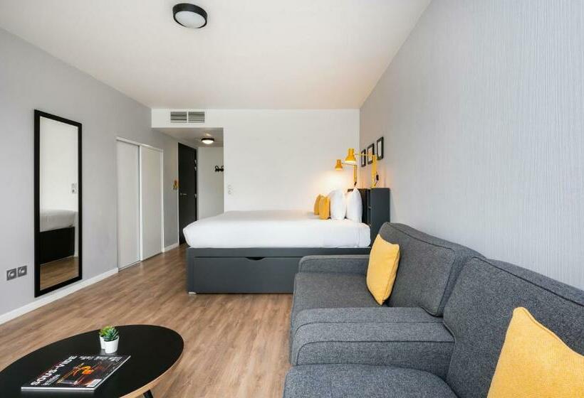 ویلای 4 خوابه, Staycity Aparthotels Near Disneyland Paris
