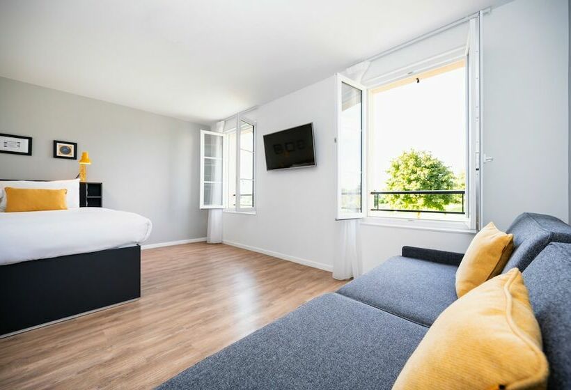ویلای 4 خوابه, Staycity Aparthotels Near Disneyland Paris