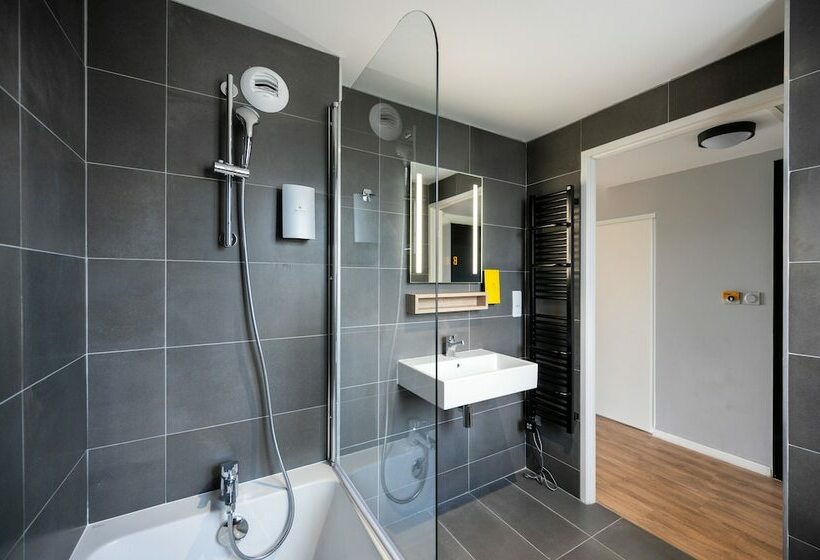 ویلای 4 خوابه, Staycity Aparthotels Near Disneyland Paris