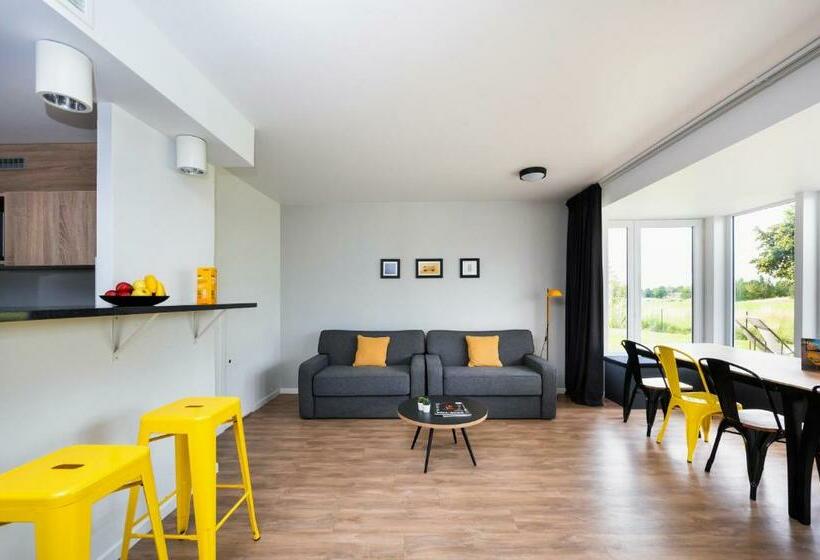 ویلای 5 خوابه, Staycity Aparthotels Near Disneyland Paris