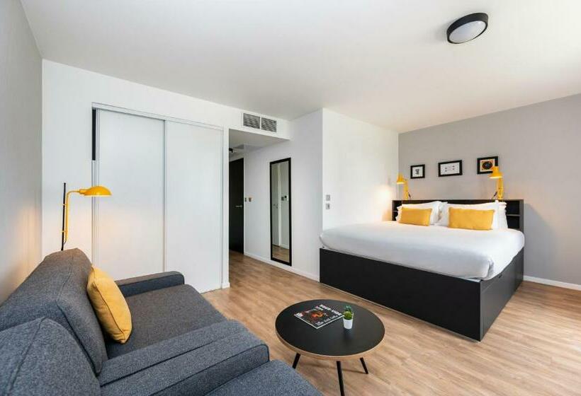 ویلای 5 خوابه, Staycity Aparthotels Near Disneyland Paris