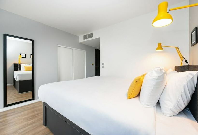ویلای 5 خوابه, Staycity Aparthotels Near Disneyland Paris