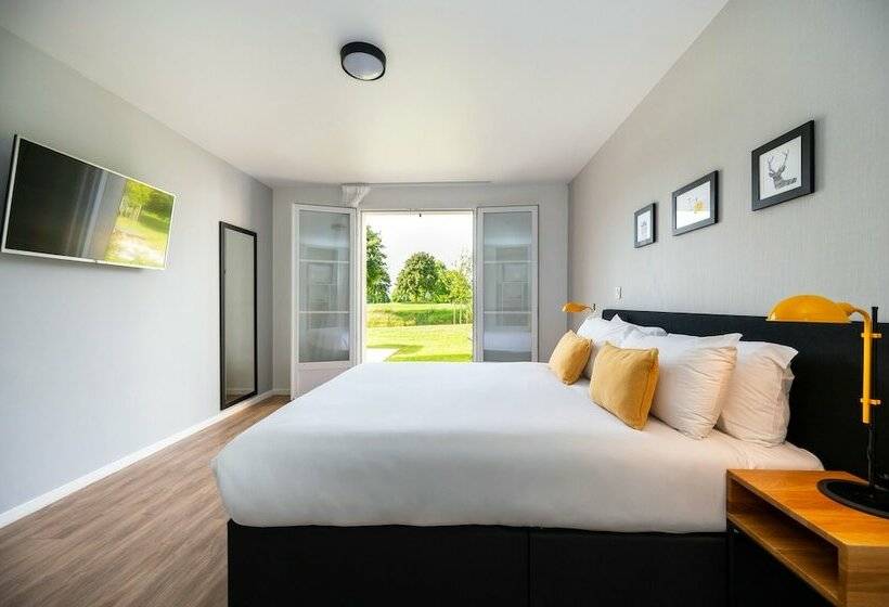 ویلای 5 خوابه, Staycity Aparthotels Near Disneyland Paris