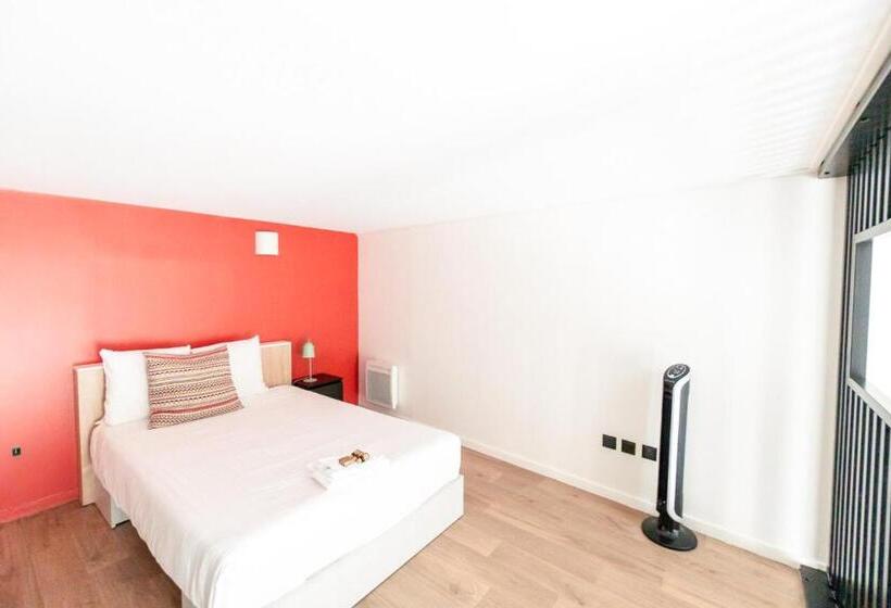 带1个卧室的豪华公寓, Ecla Paris Massy Palaiseau