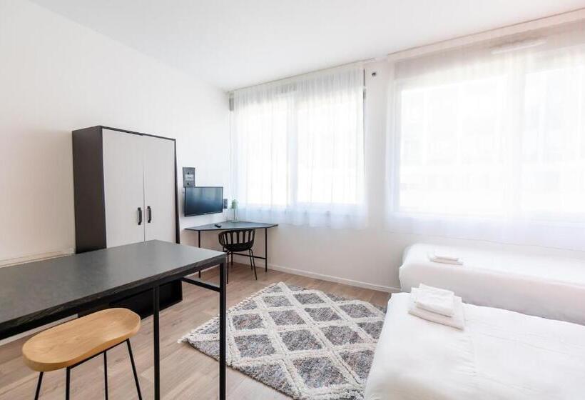 标准工作室, Ecla Paris Massy Palaiseau