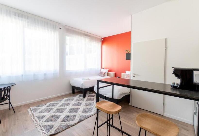 חדר סטודיו סטנדרד, Ecla Paris Massy Palaiseau