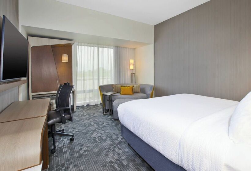 Номер Стандарт, Courtyard By Marriott St. Joseph Benton Harbor