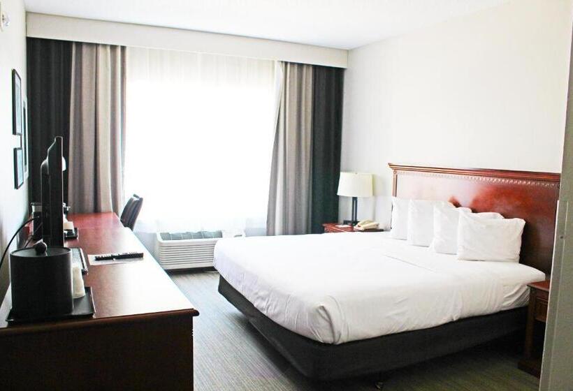 استودیوی استاندارد, Independence Stay Hotel & Suites