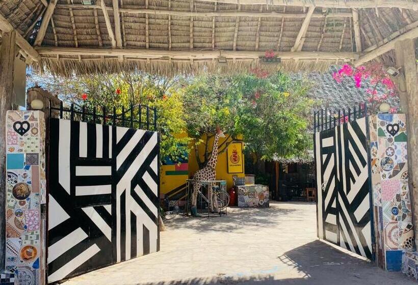 اتاق لوکس با بالکن و چشم‌انداز دریا, Coccobello Zanzibar