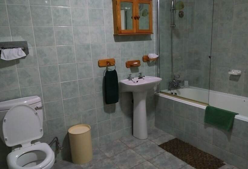 패밀리 룸, Royal Hotel Ladysmith