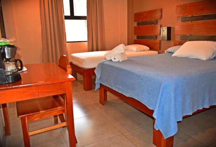 اتاق راحتی سه تخته, Cabinas Midey