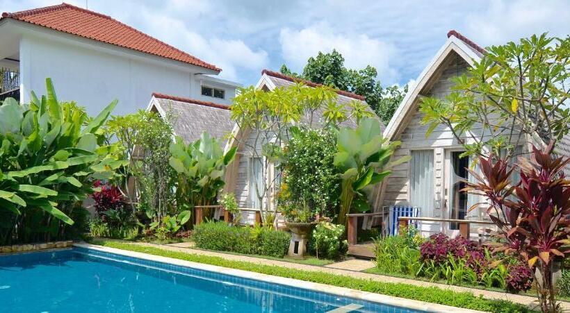 Бунгало Deluxe, Lavella Villas Kuta Lombok