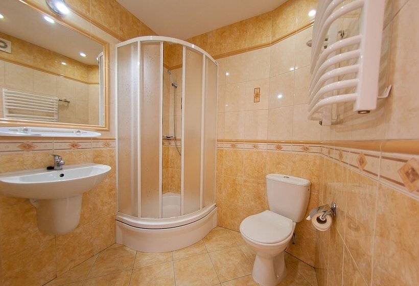 Номер Стандарт, Rezydencja Izabella