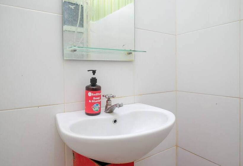 Номер Стандарт, Reddoorz @ Pengayoman Panakkukang 2