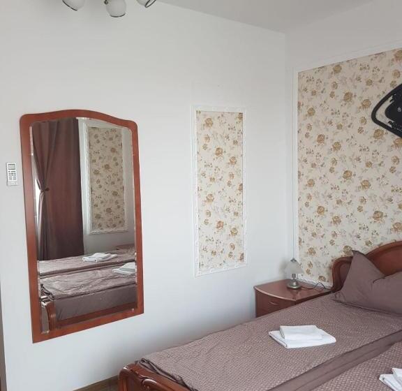اتاق استاندارد با بالکن, Vila Fortuna Auri
