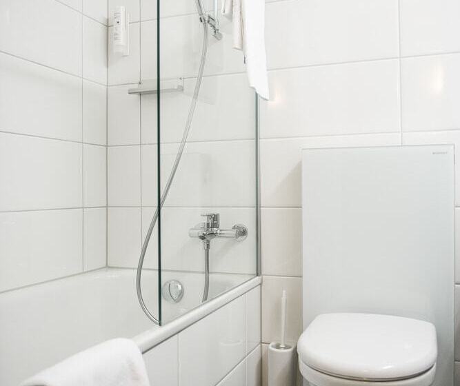 Номер Стандарт, Ibis Zurich Adliswil